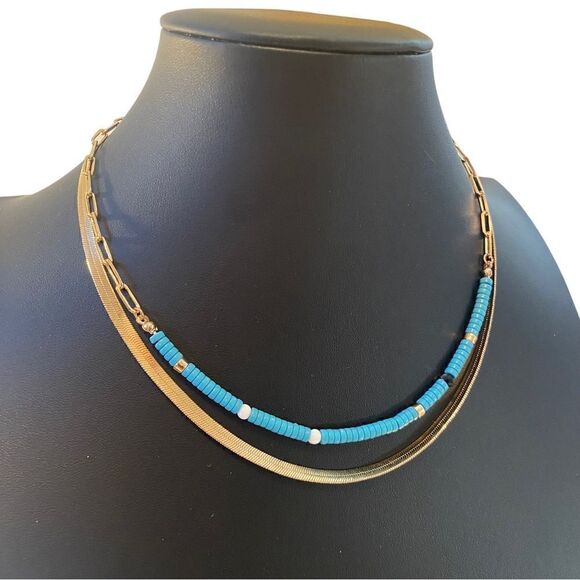 Herringbone Chain & Faux Turquoise Beaded Layer Necklace. - Picture 2 of 5